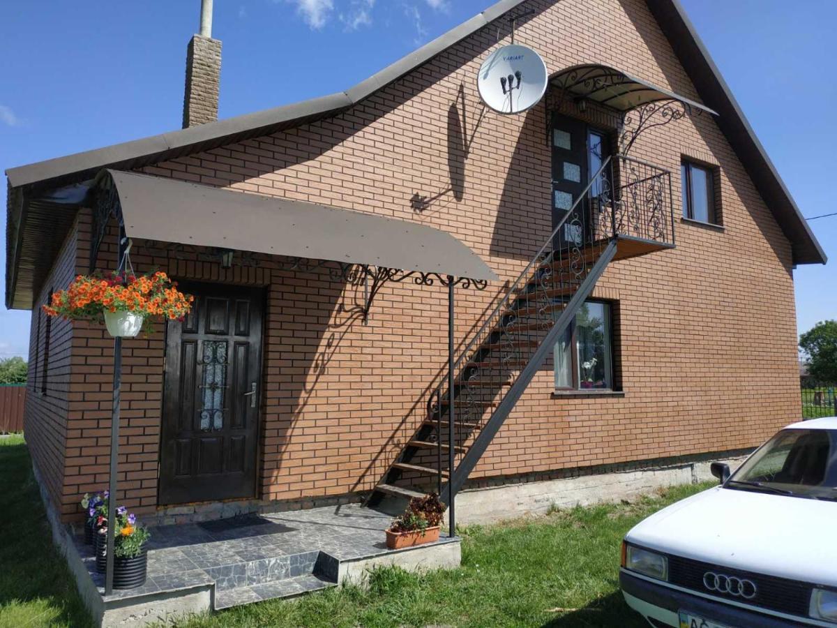 Сімейний Куточок Sviteaz Exterior foto